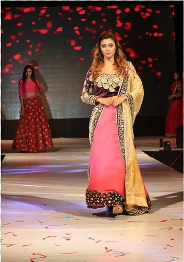 Fashion Show - Georgette
