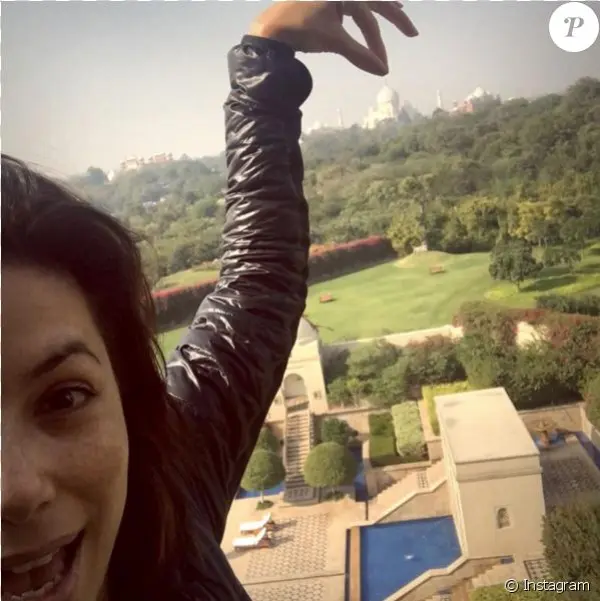 Eva Longoria Tombe Sous Le Charme De L'inde Durant - Selfie