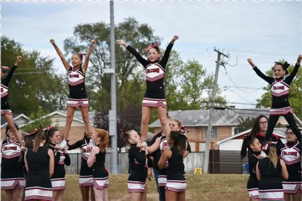 Flyin' High - Cheerleading