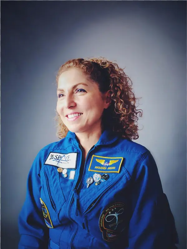 Portrait Anouseh Ansari - Girl