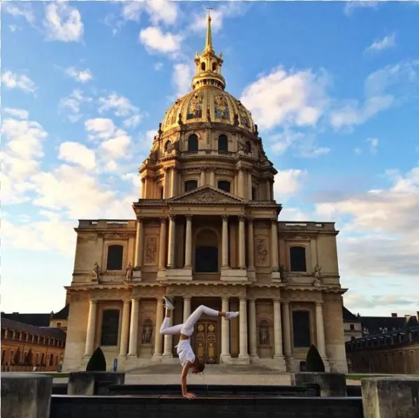 The 8 Limbs Of Yoga - Les Invalides
