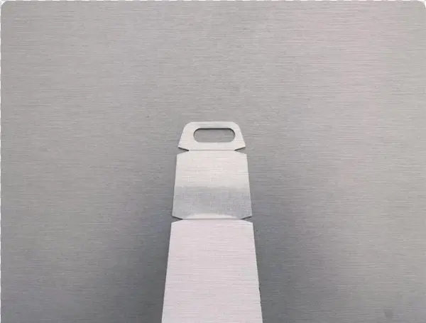 Metal Escritorio 02 - Belt