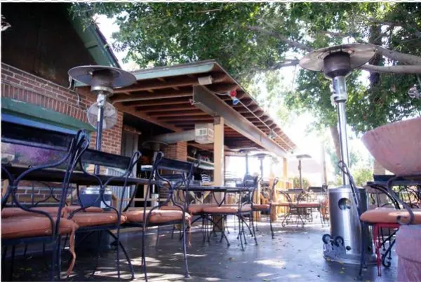 Foto Tomada En Los Sombreros Por Business O