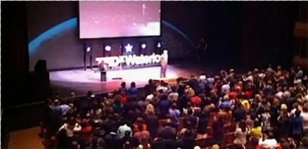 Photo By Twitter User @jackiyo - Audience