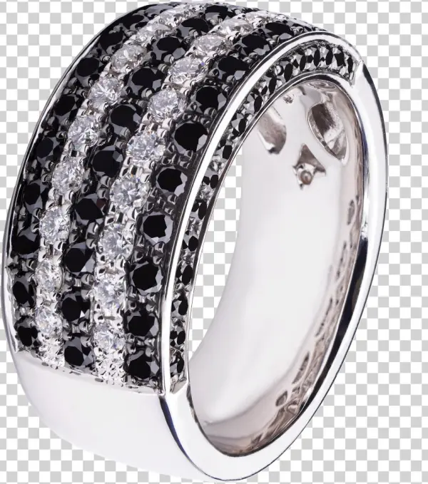 18 Crt Wg Ring With 97 White And Black Diamonds