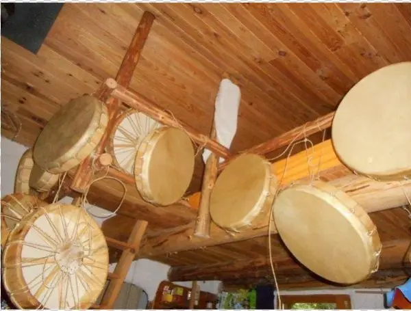 Photo Taken At Olivier Simonnet Fabrication Tambour - Plywood